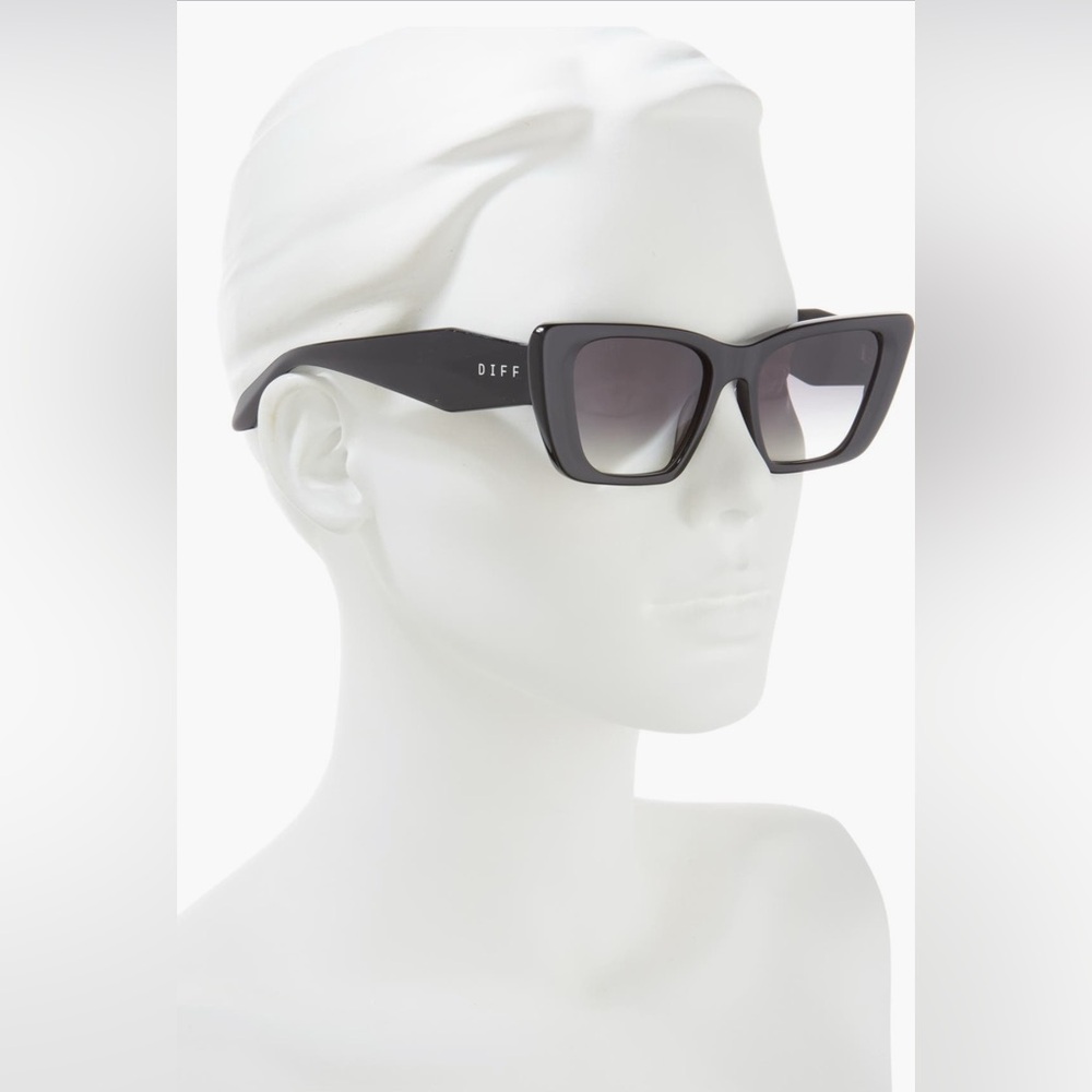 NWT DIFF 59mm Gradient Square Sunglasses MSRP $108